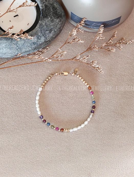 Tiny Freshwater Pearl bracelet, Gemstone Bracelet, Half half bracelet, Multicolour bracelet, Dainty bracelet, Statement bracelet, Gift