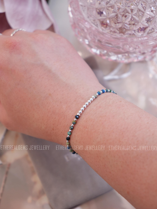 3mm Minimalist Gemstone Bracelet, Azurite bracelet, Elastic gemstone bracelet, Stacking bracelet, Beach bracelet, Multicolour bracelet