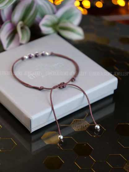 January birthstone, Capricorn bracelet,  Cord bracelet, Garnet bracelet, Dainty bracelet, Capricorn gemstone, Gemstone bracelet, Gift